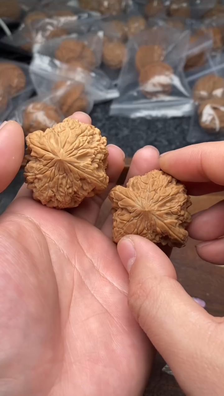 【闪购商品】文玩核桃把件G111号40尺暴雪