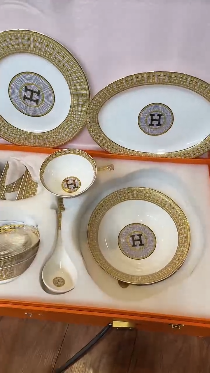 杯鸿辉家品牌瓷器，京东包邮！