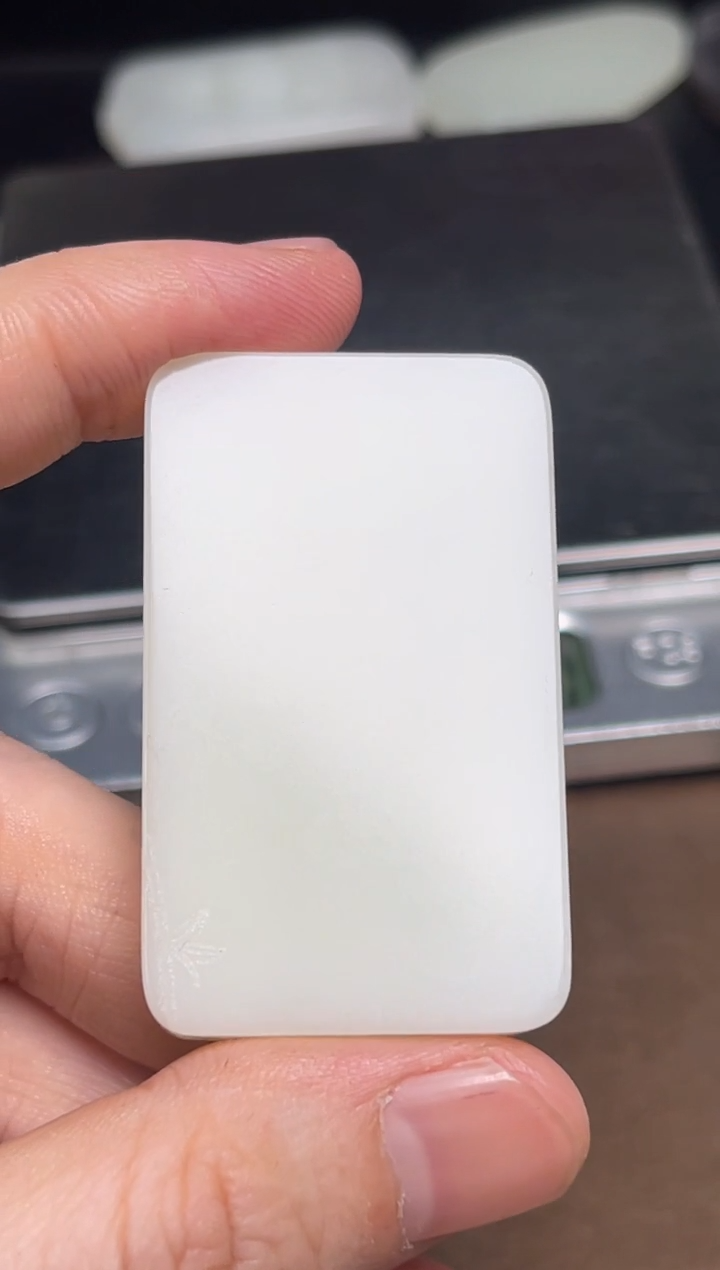 【闪购商品】和田玉颈饰未镶嵌65带巧雕