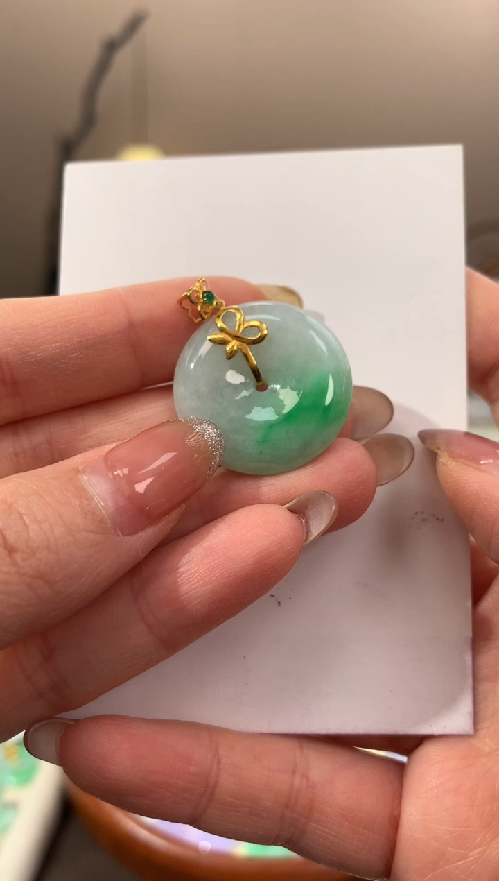 【闪购商品】翡翠颈饰18K金镶嵌天然缅甸a货翡翠