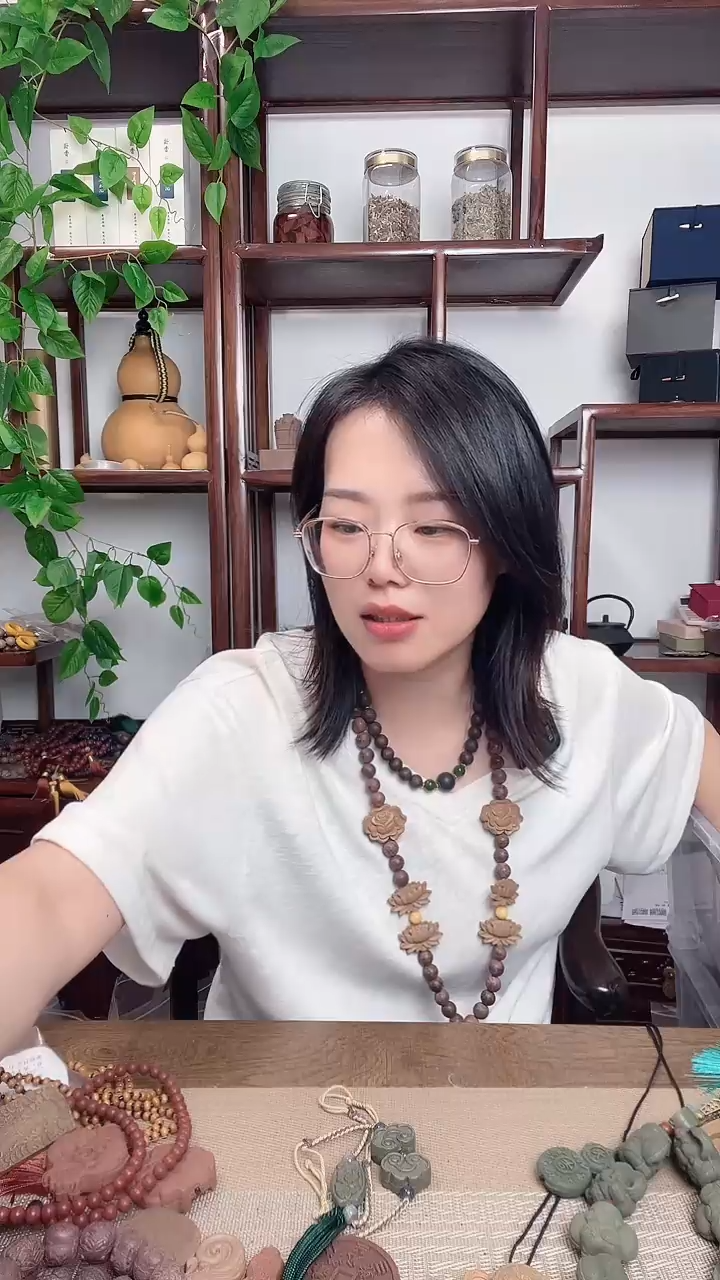 泥塑三皇香方的太岁令