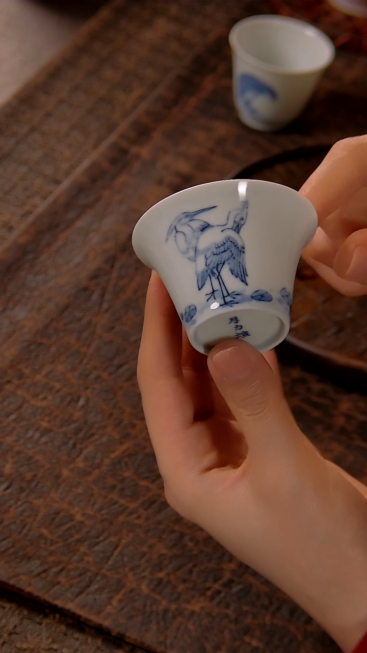 【闪购商品】杯HLX陶瓷青花手绘白鹭马蹄杯