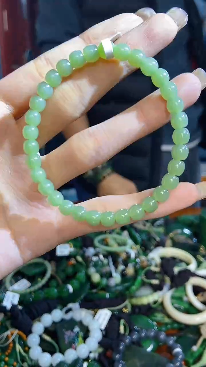 未镶嵌和田玉挂件1