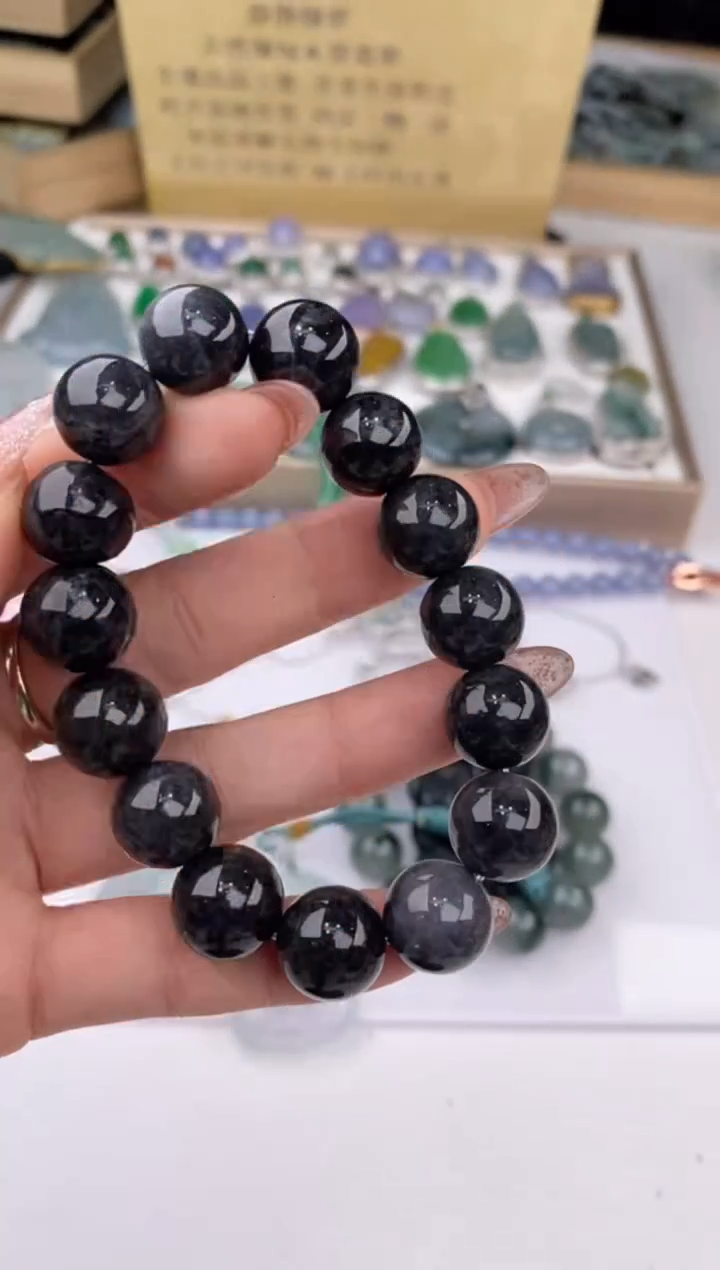 【闪购商品】翡翠吊坠(赠链)未镶嵌41437/静静聊翠