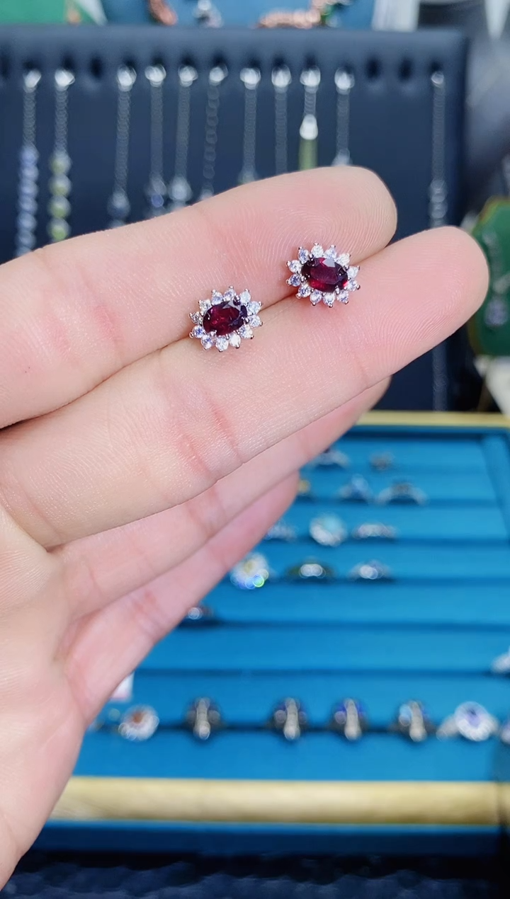 【闪购商品】石榴石戒指银S925镶嵌1121