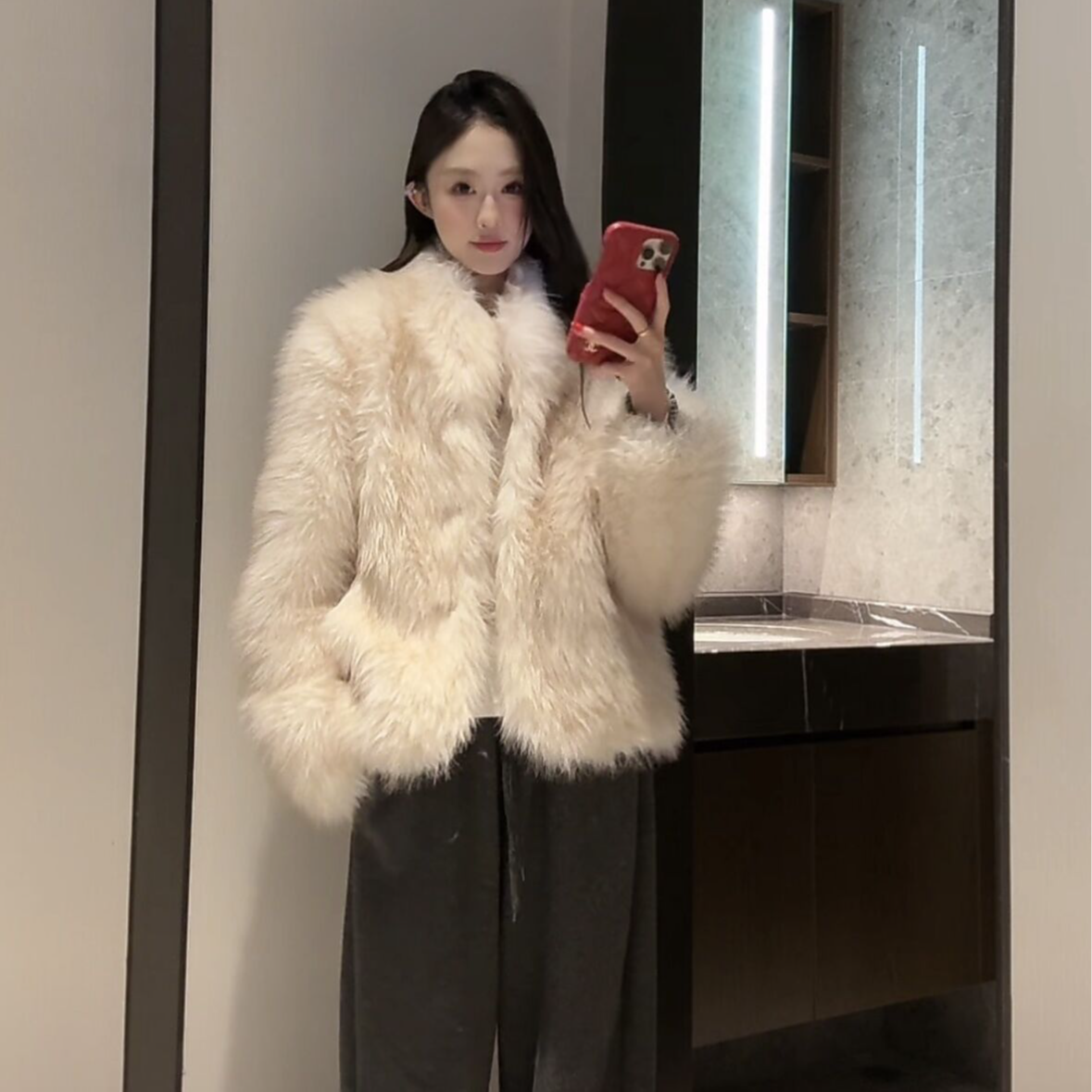 崔星星【金岛狐】洋房千金法式软糯蓬松环保毛毛长袖外套