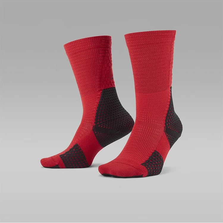 耐克NIKE正品男女同款袜子春新款高帮红黑袜休闲运动长筒袜FZ3393