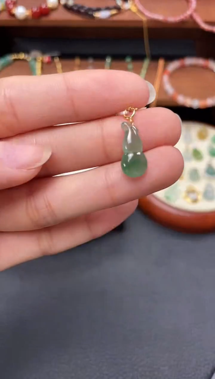 【闪购商品】翡翠吊坠(不含链)18K金镶嵌一个  JK651