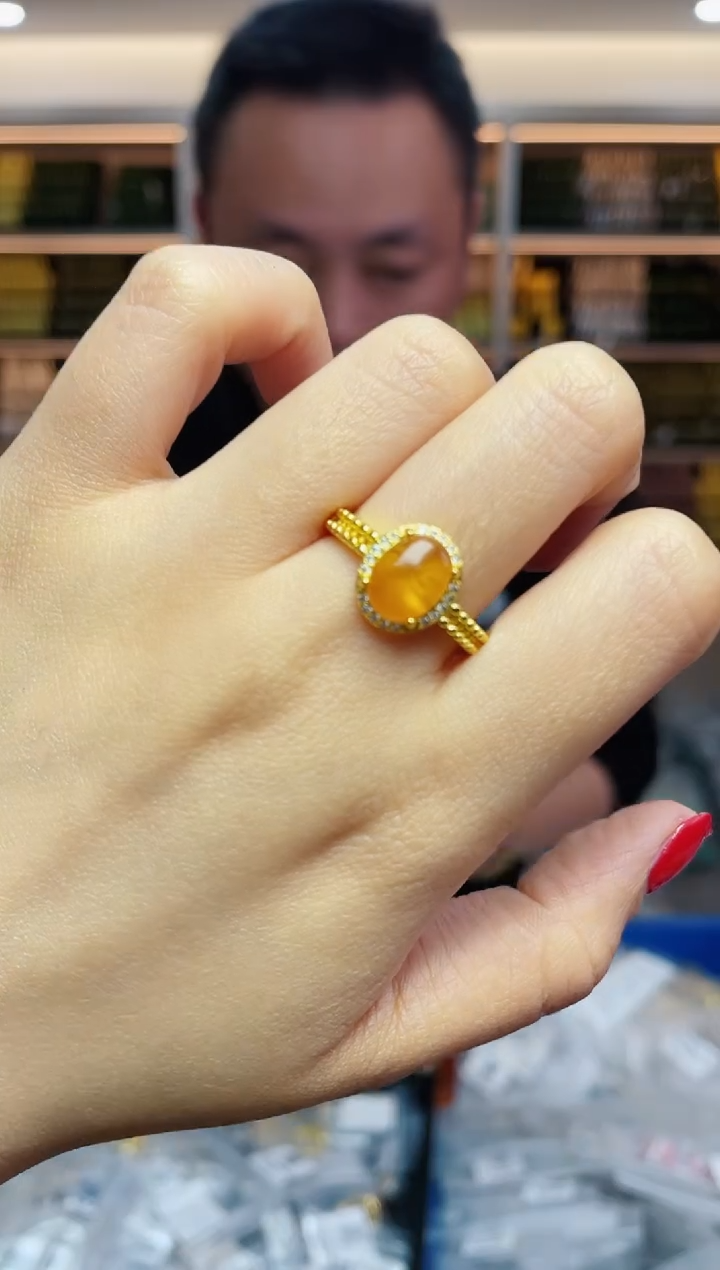 【闪购商品】蜜蜡裸石未镶嵌多样性发一件