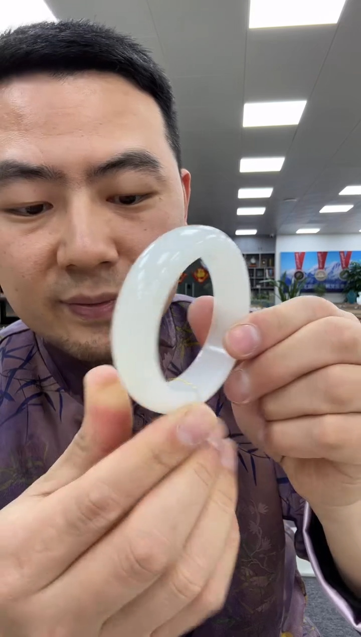 【闪购商品】和田玉手镯未镶嵌54野牛沟671