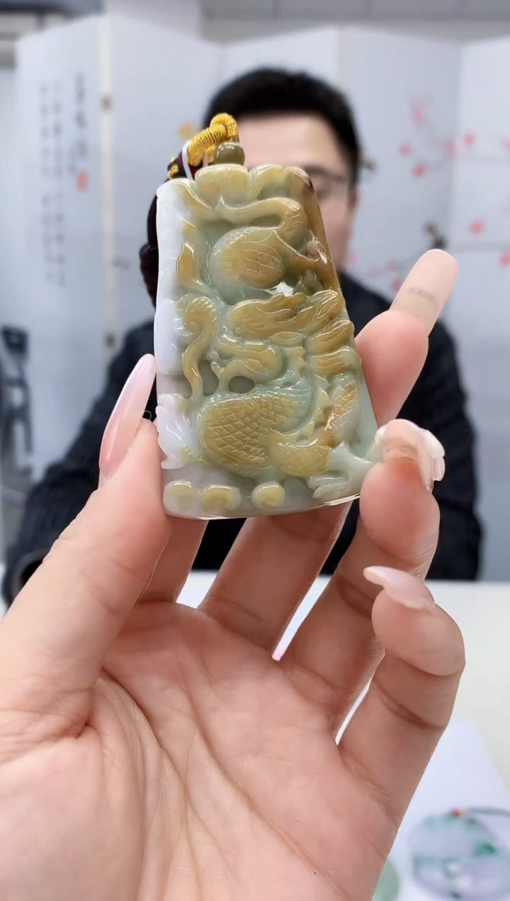 【闪购商品】定制翡翠未镶嵌5153lr-毛货挂件156