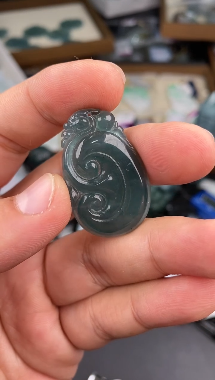 【闪购商品】翡翠颈饰未镶嵌  天然翡翠，一物一图