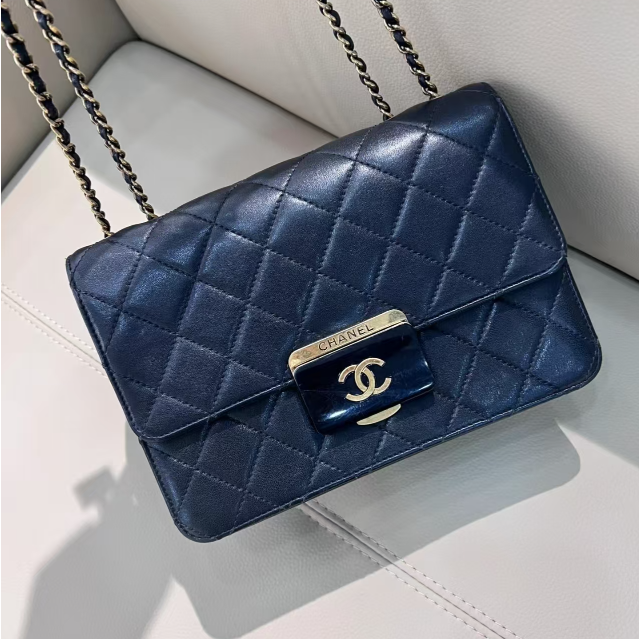 99新 Chanel/香奈儿 【文子姐专属】/D630/蓝黑色珐琅口盖包单肩