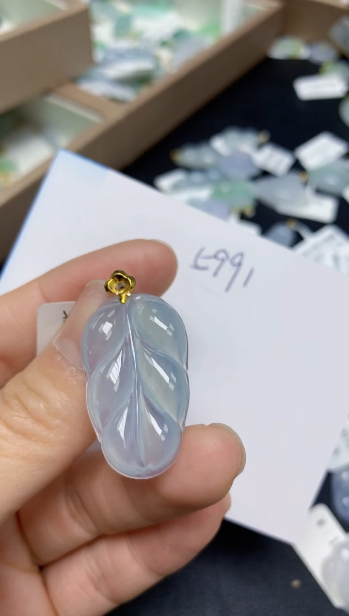 【闪购商品】翡翠挂件18K金镶嵌 天然翡翠A货