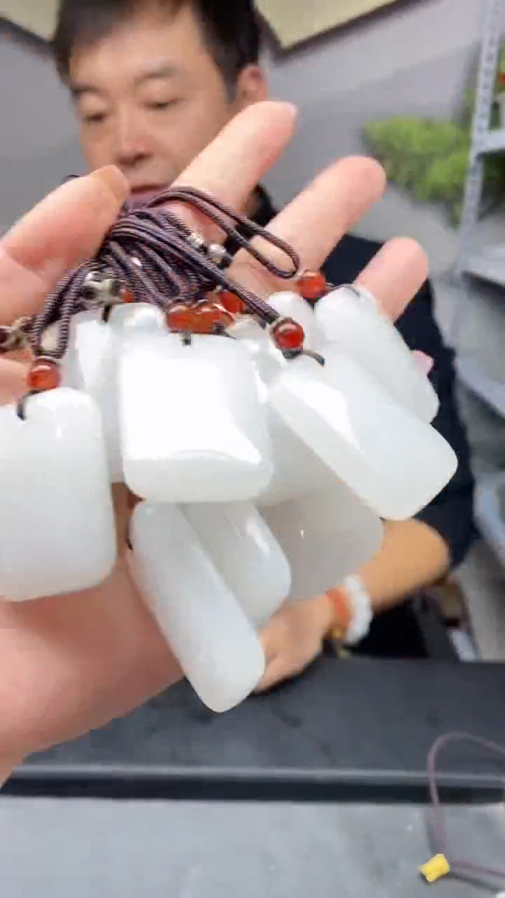 【闪购商品】石英质玉（金丝玉）·未镶嵌拍一发一多样性发货