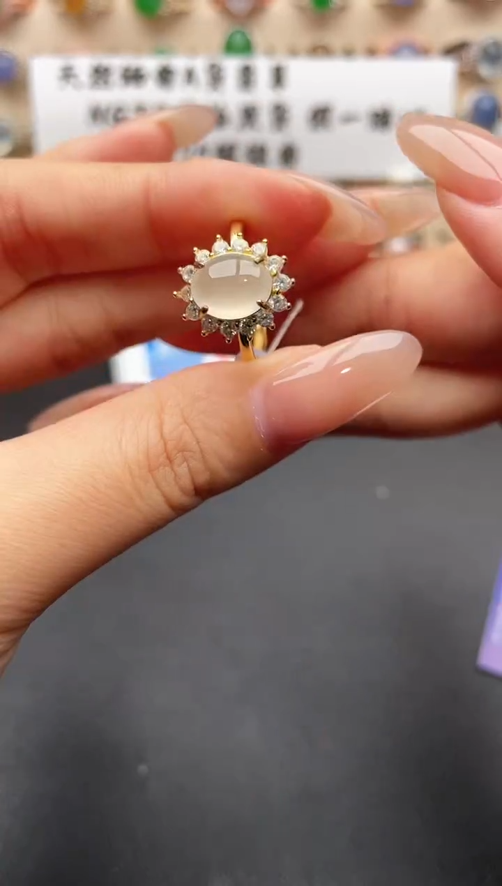 银S925镶嵌戒指翡翠一物一证一礼盒