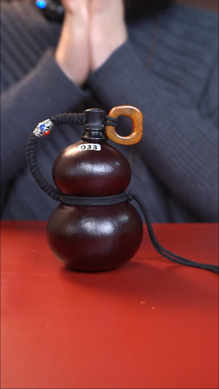 033手工大漆酒葫芦，牛角塞