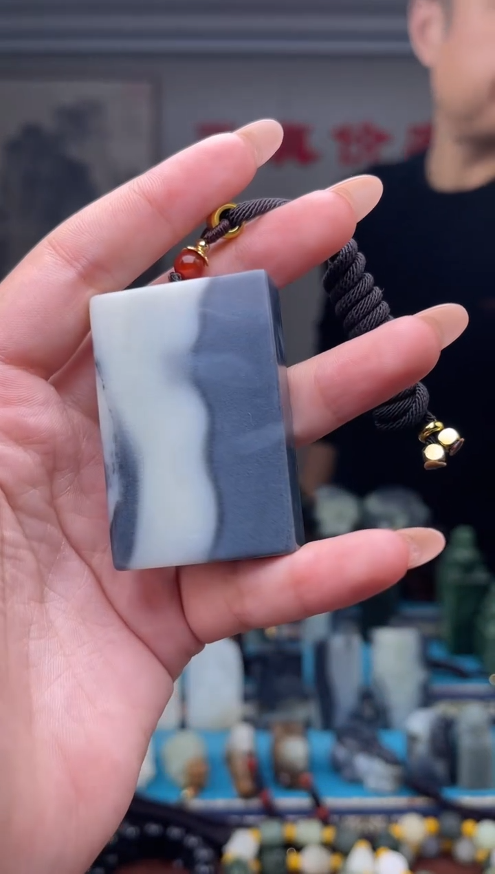 未镶嵌和田玉挂件1