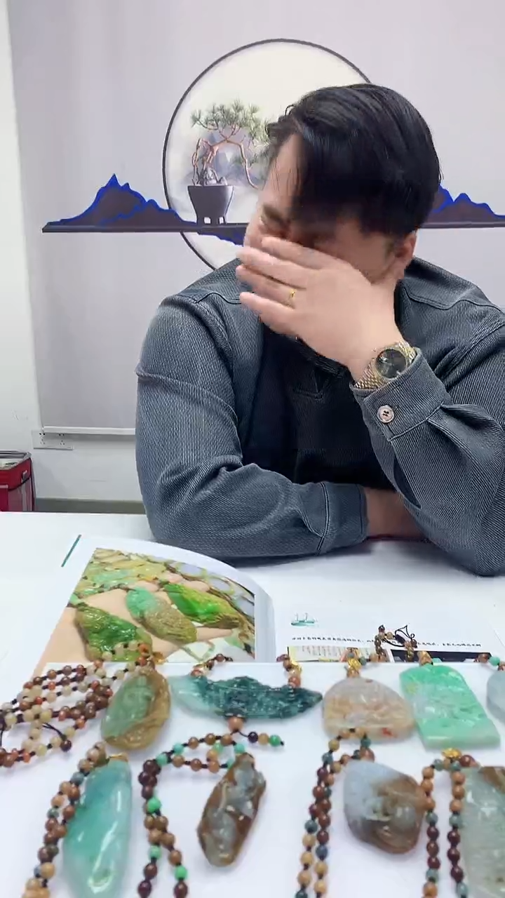 【闪购商品】定制翡翠未镶嵌5060zm-毛货挂件