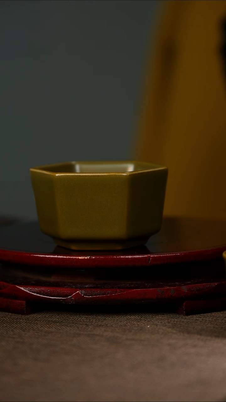 柴烧 黄金釉 六方杯 支钉烧 无底款