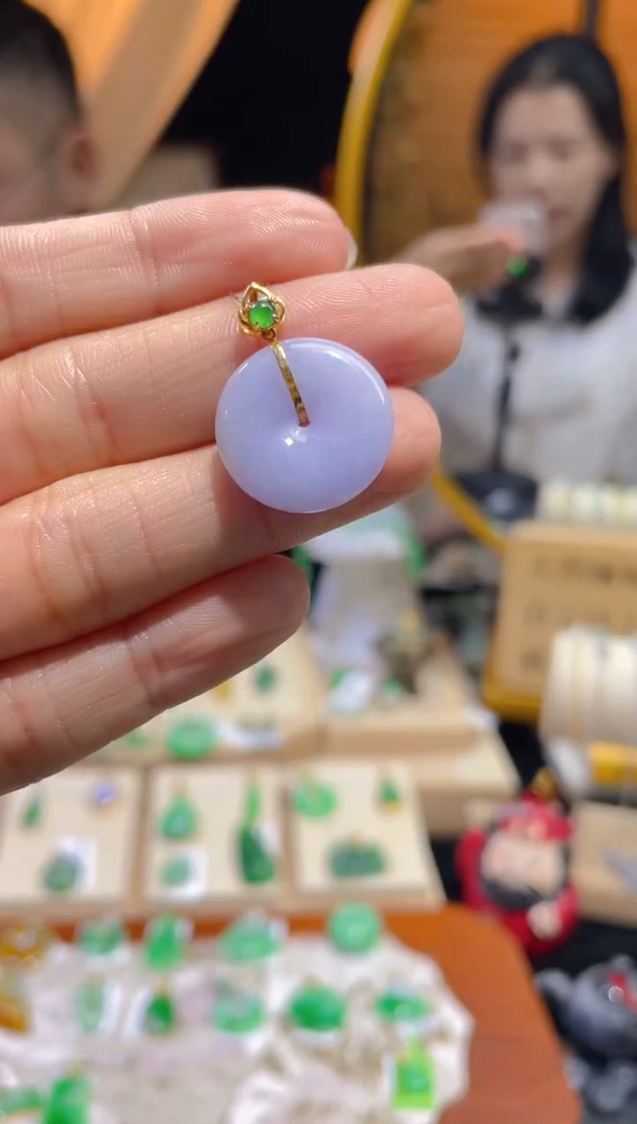 【闪购商品】翡翠颈饰18K金镶嵌假一赔三