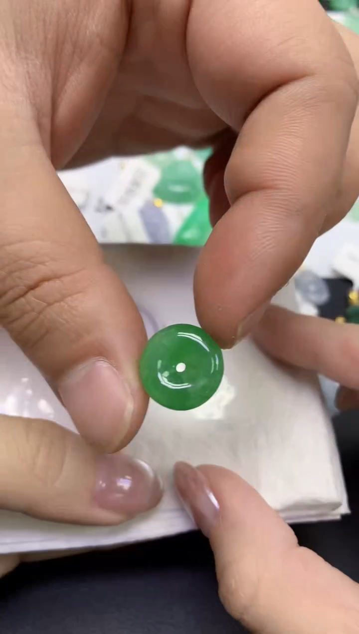 颈饰未镶嵌翡翠天然缅甸翡翠A货百元以上9元证书费自理