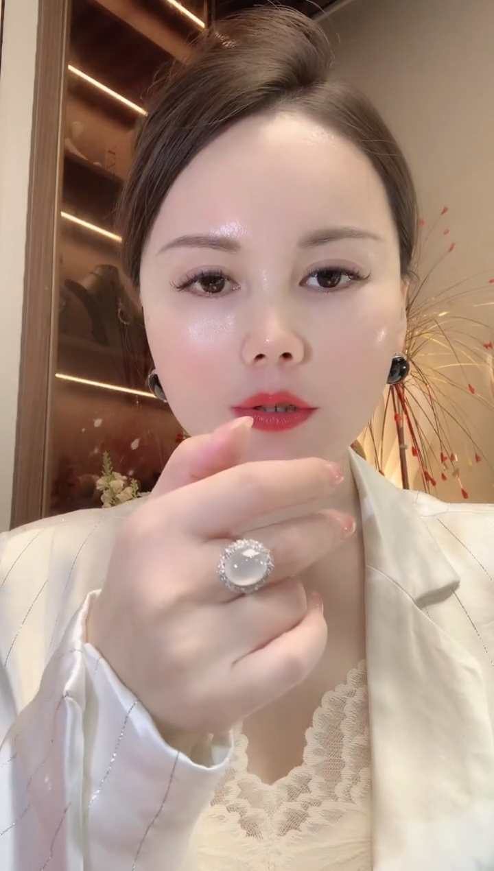 【闪购商品】翡翠戒指18K金镶嵌A50 翡翠