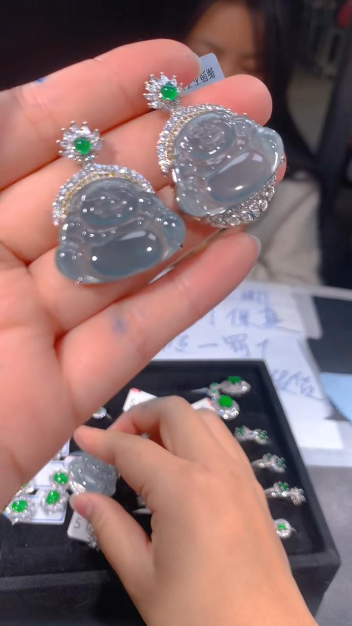 【闪购商品】定制翡翠未镶嵌39定制翡翠，多样性发货（发其一）