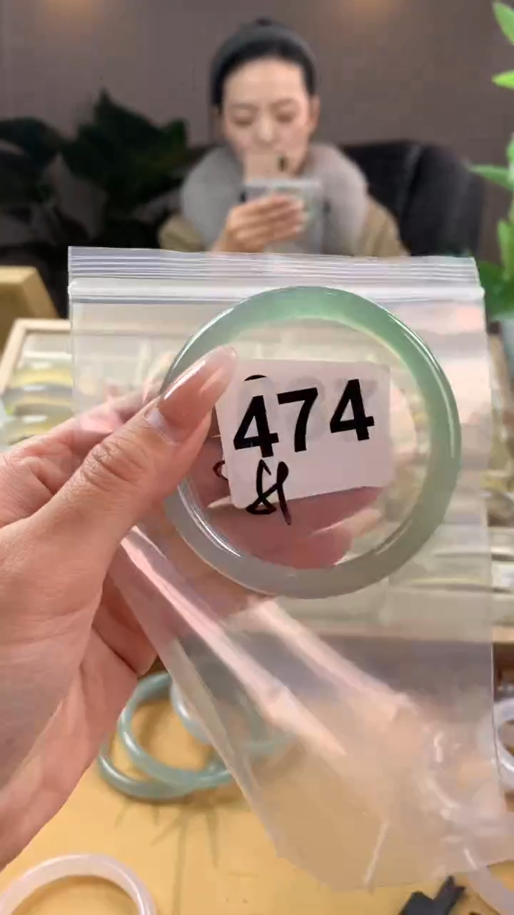 【闪购商品】玛瑙/玉髓手镯未镶嵌474