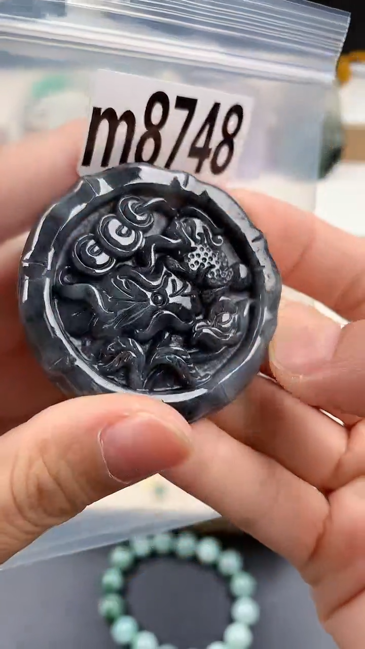 颈饰未镶嵌翡翠天然翡翠吊坠挂件