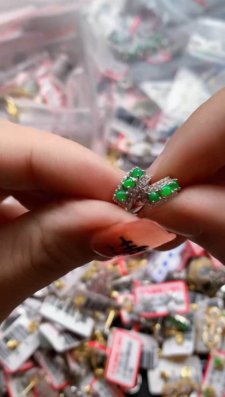 银S925镶嵌戒指翡翠天然A货缅甸翡翠