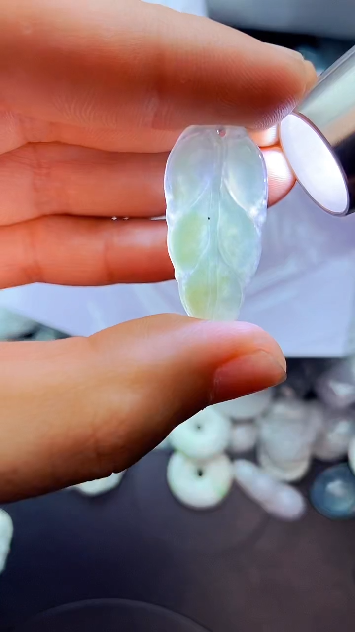 翡翠未镶嵌颈饰冰工厂甄选多样性发货微瑕介意勿拍~