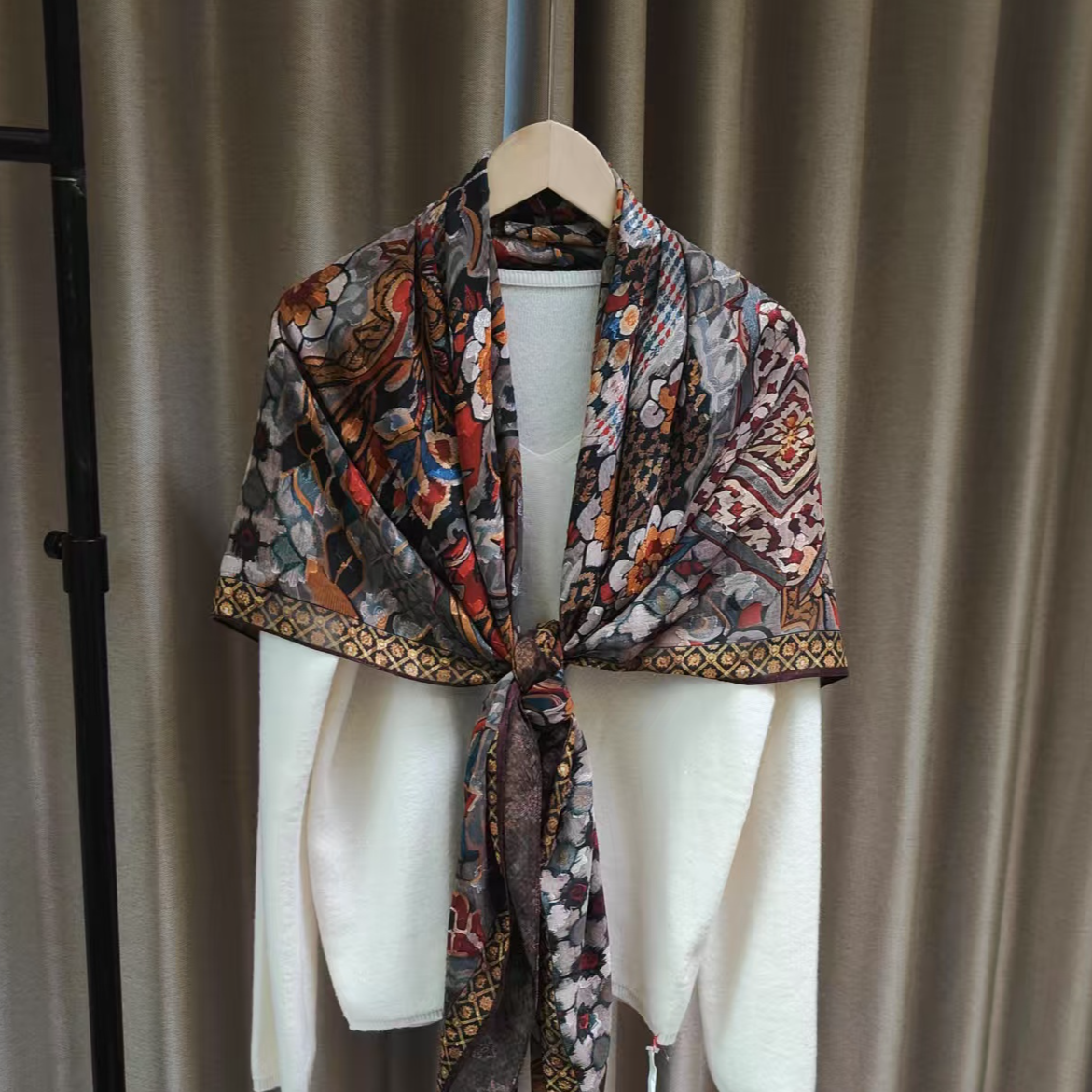 （花悸）烧花围巾135*135左右方巾