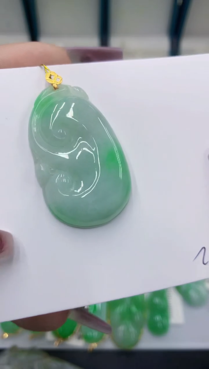 颈饰18K金镶嵌翡翠11111