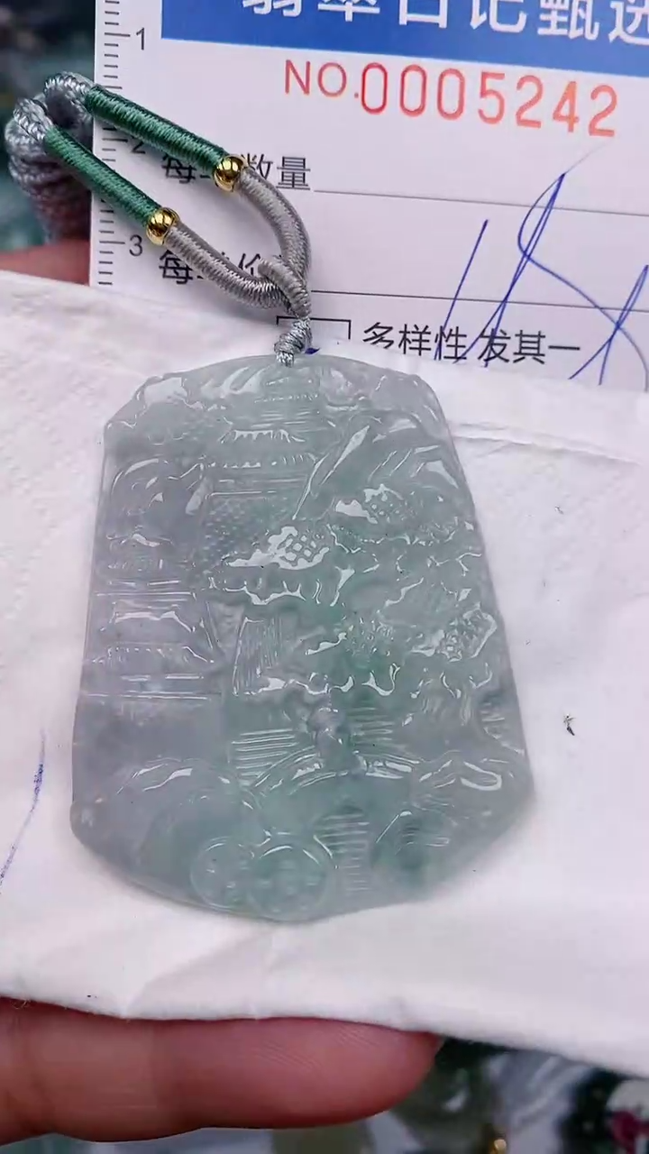 【闪购商品】翡翠颈饰未镶嵌00005242