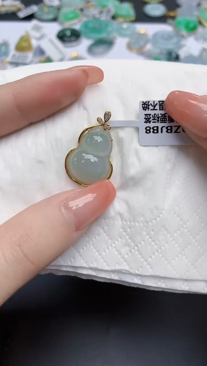 【闪购商品】翡翠颈饰18K金镶嵌天然缅甸翡翠A货