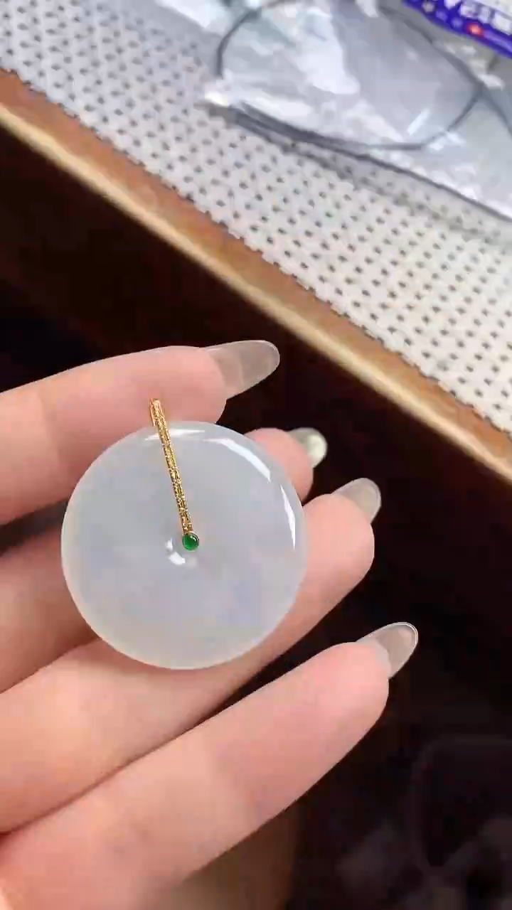 【闪购商品】翡翠颈饰18K金镶嵌颈饰