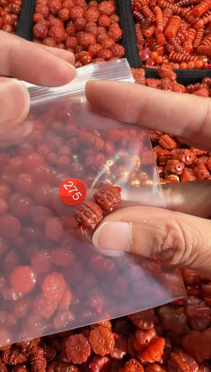 【闪购商品】南红玛瑙颈饰未镶嵌2