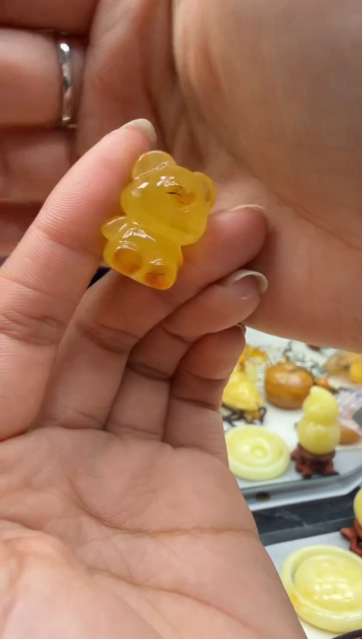 【闪购商品】琥珀裸石未镶嵌配饰