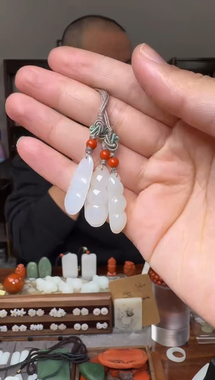 【闪购商品】和田玉挂件未镶嵌2572 多样性发其一