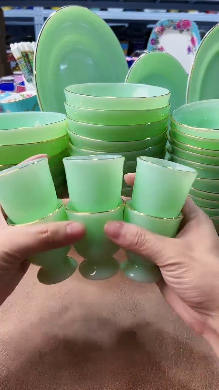 玉瓷高脚酒杯6只