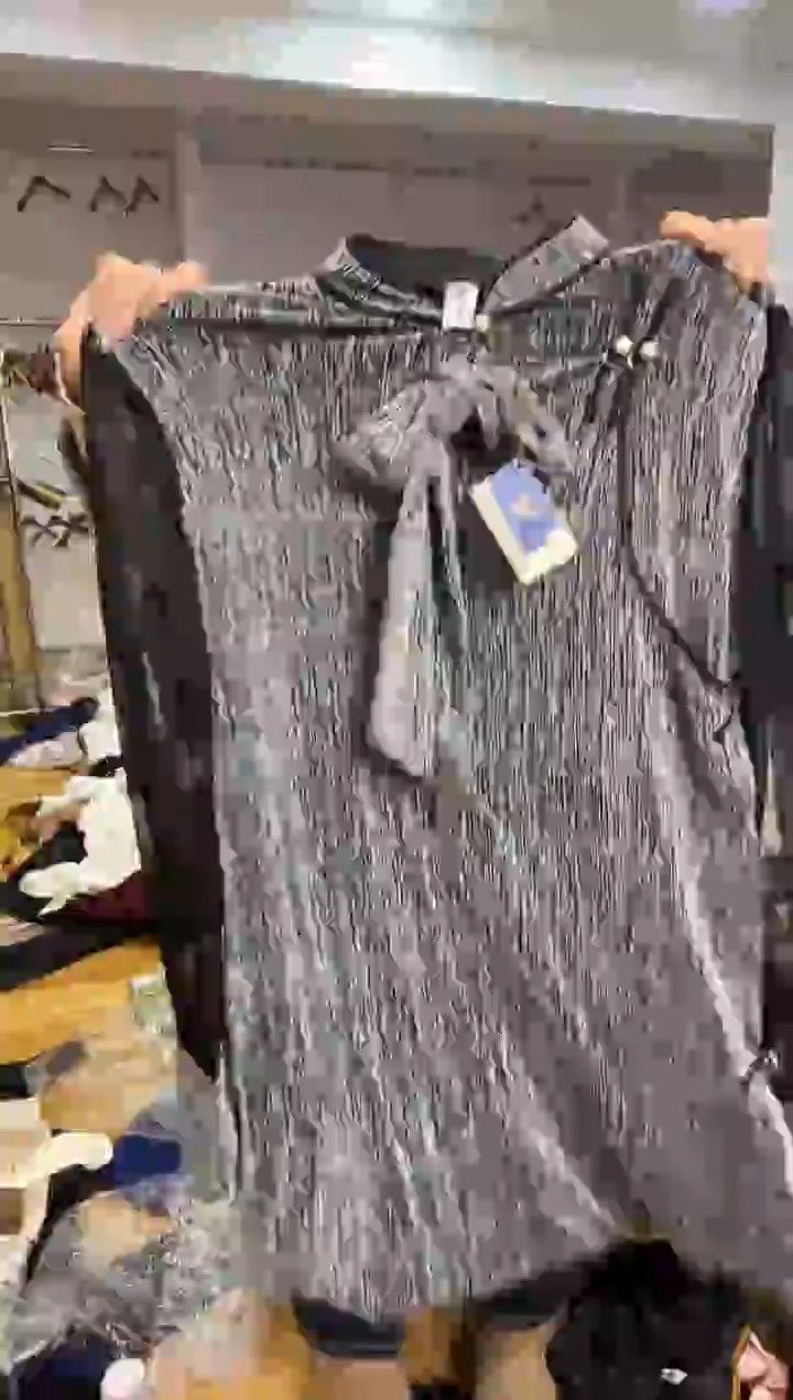 连衣裙       M码       80-115斤（短）