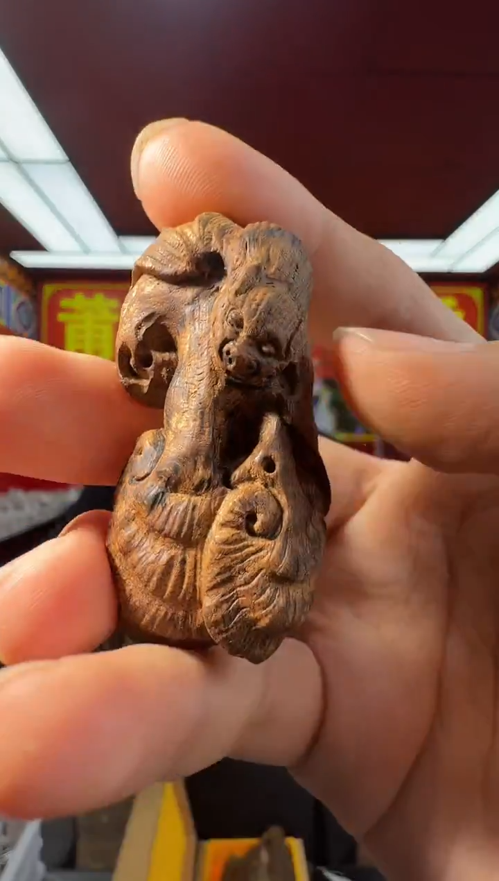 沉香吊坠e74红土棋多样性发一