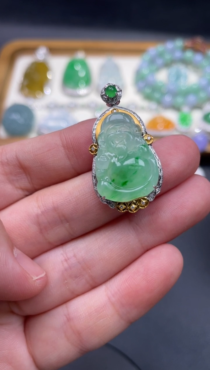 【闪购商品】翡翠颈饰18K金镶嵌91........