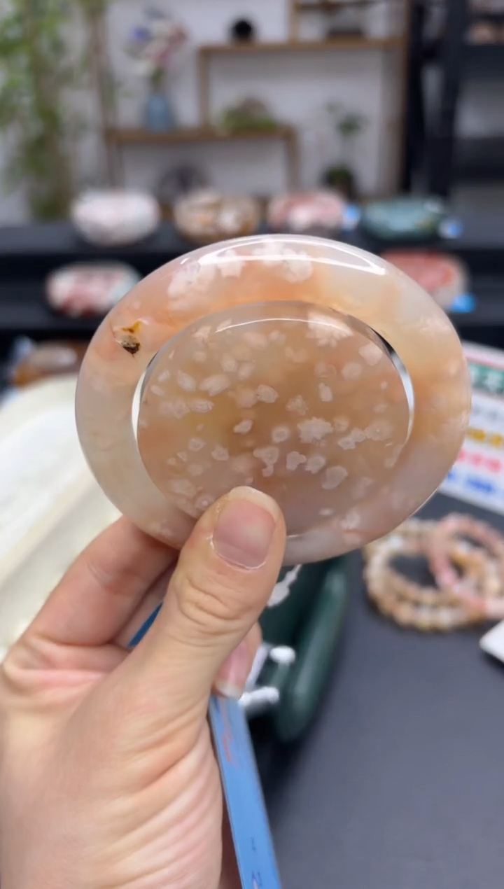 【闪购商品】石英质玉手镯未镶嵌A80(55圈赠送镯心)