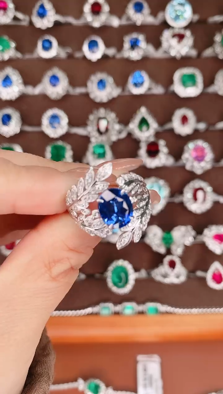 【闪购商品】蓝宝石18K金戒指18K金镶嵌-2.55ct