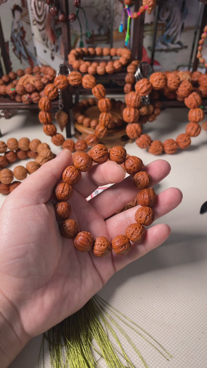 【闪购商品】文玩核桃手串小核桃