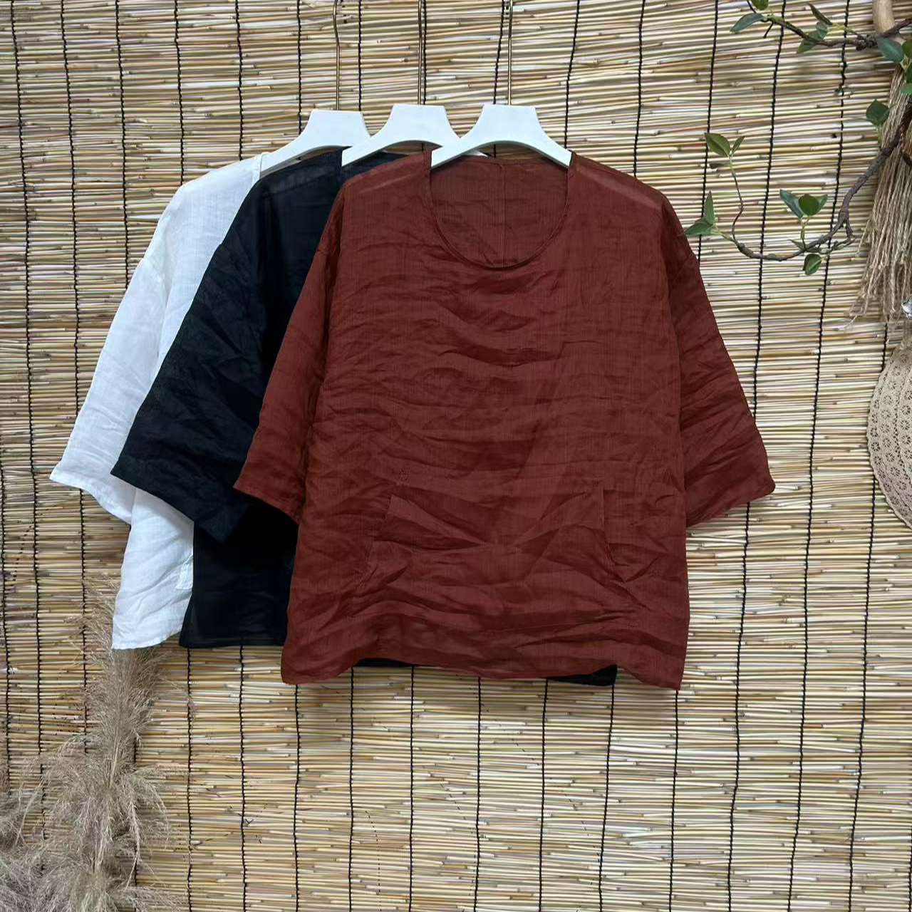 丽丽-原创苎麻圆领中袖口袋百搭小衫