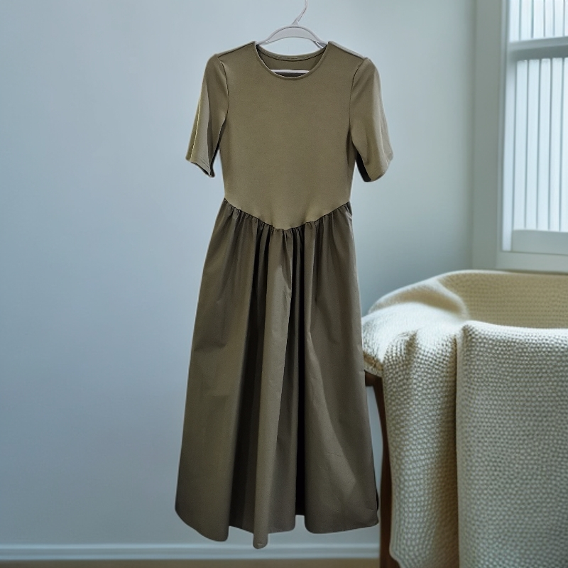 M-089军绿色半袖连衣裙