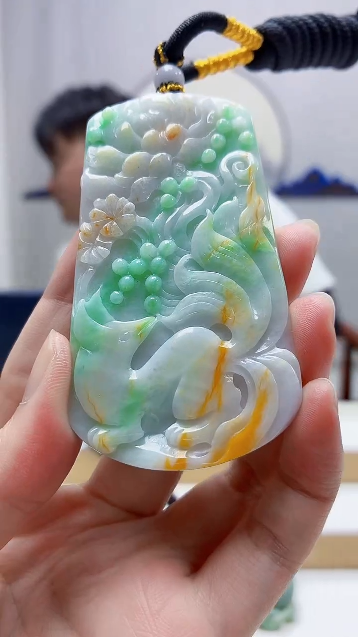 未镶嵌定制翡翠5060zm-毛货挂件63九尾